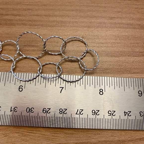 Beautiful 925 sterling silver interlocking circles necklace - Picture 9 of 10